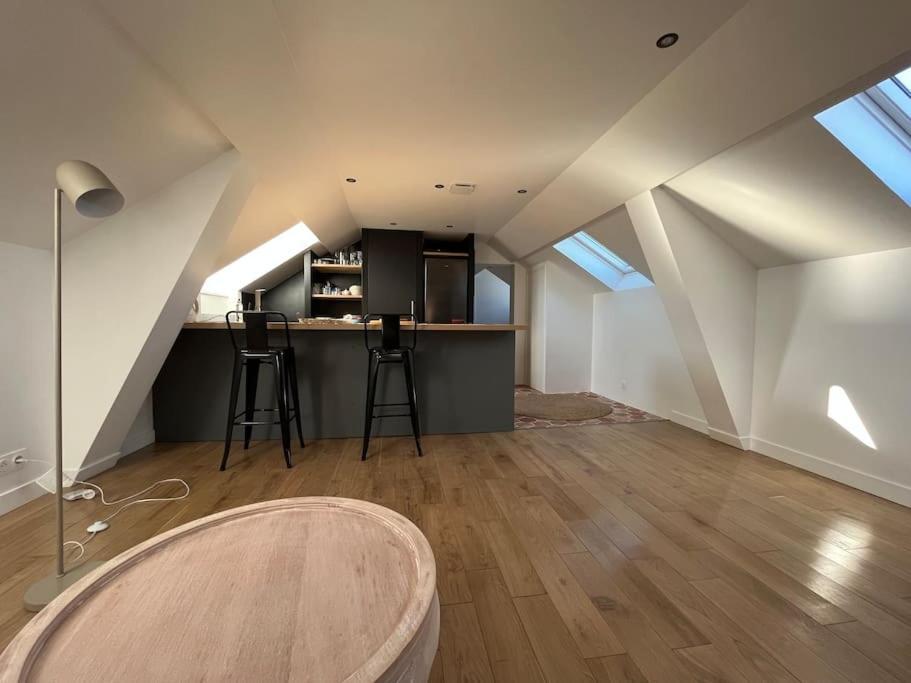 Sur Les Toits De Fontainebleau - Hypercentre Apartman Kültér fotó